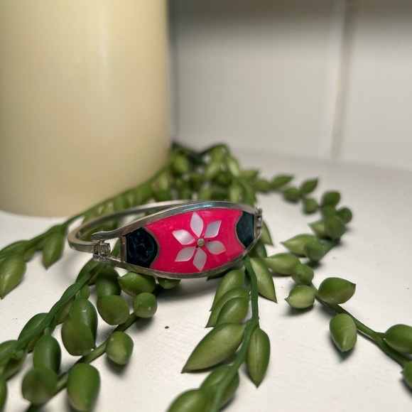 Vintage Alpaca Mexico Mother of Pearl Bracelet - Picture 3 of 9